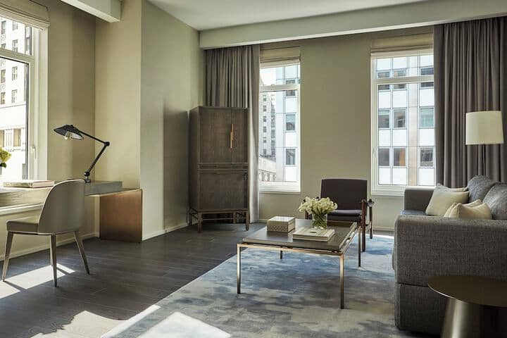 Room 15 of 114