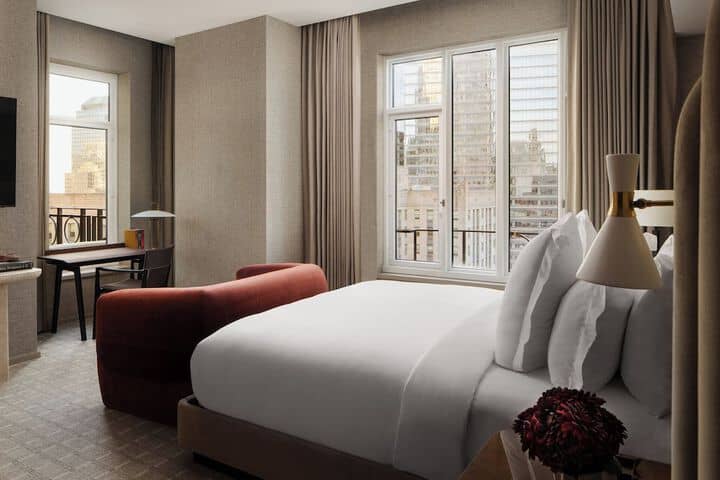 Room 27 of 114