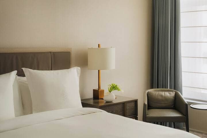 Room 60 of 114